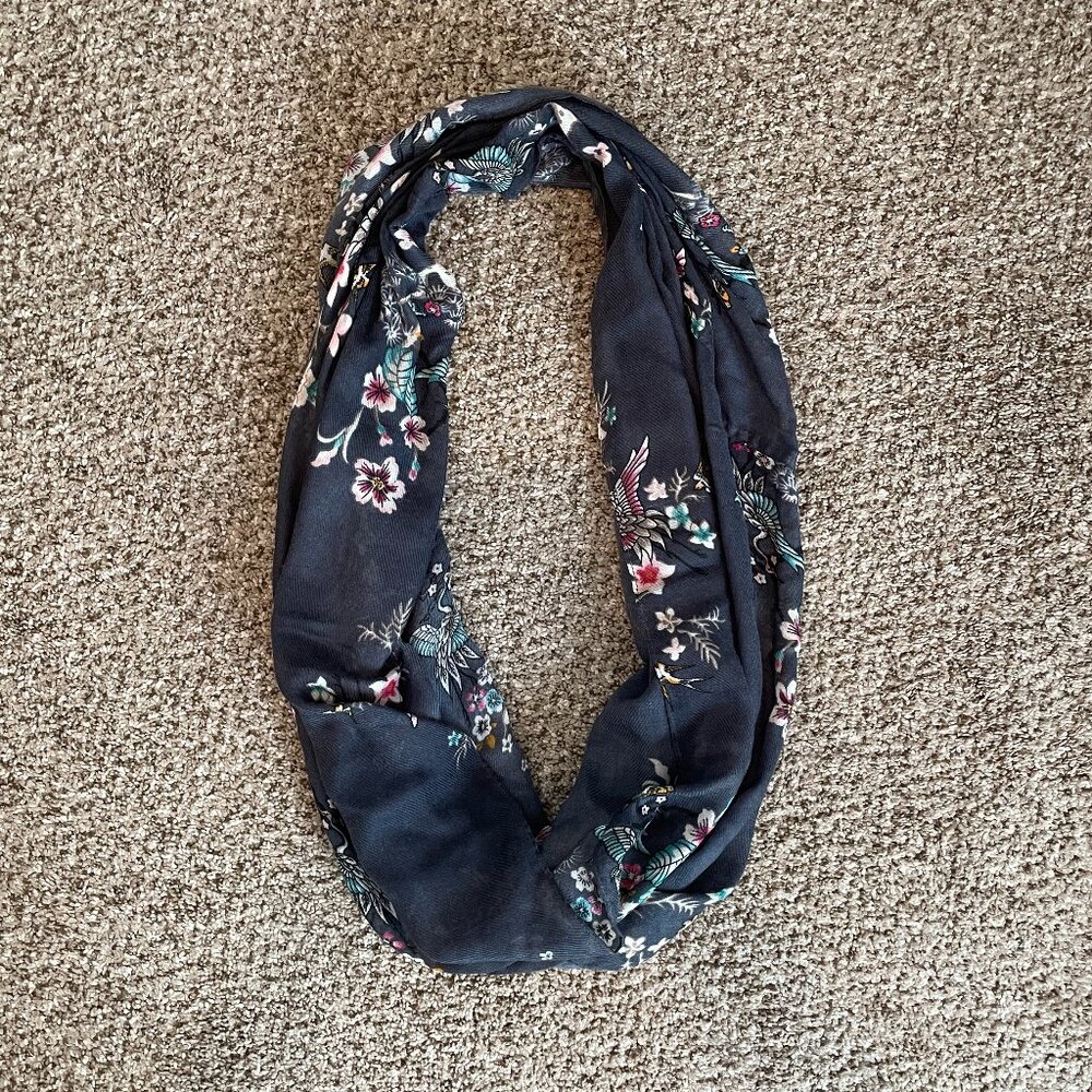 Dark gray floral bird tube scarf
